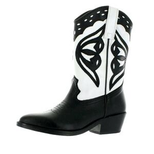 NWOT - Steve Madden Women’s Leather Almond Toe Cowboy Boots